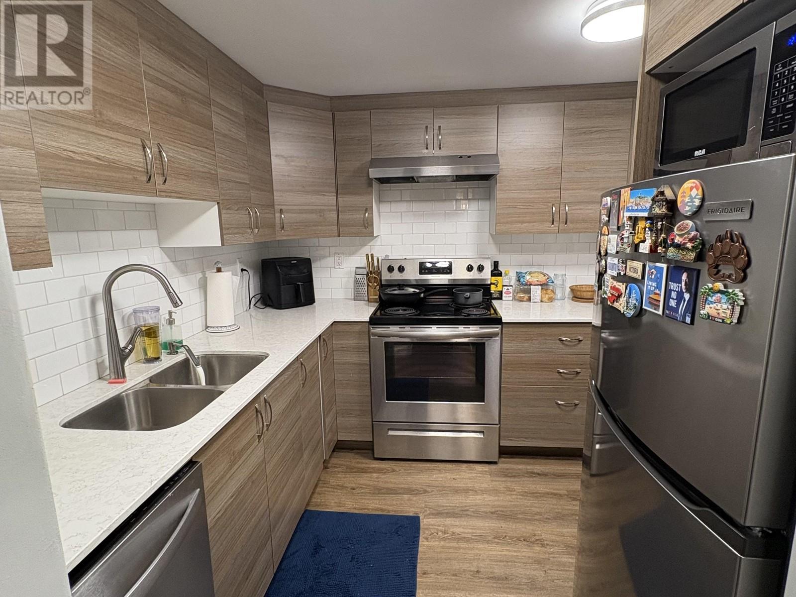 110 1690 Augusta Avenue, Burnaby, British Columbia  V5A 2V6 - Photo 16 - R2988826