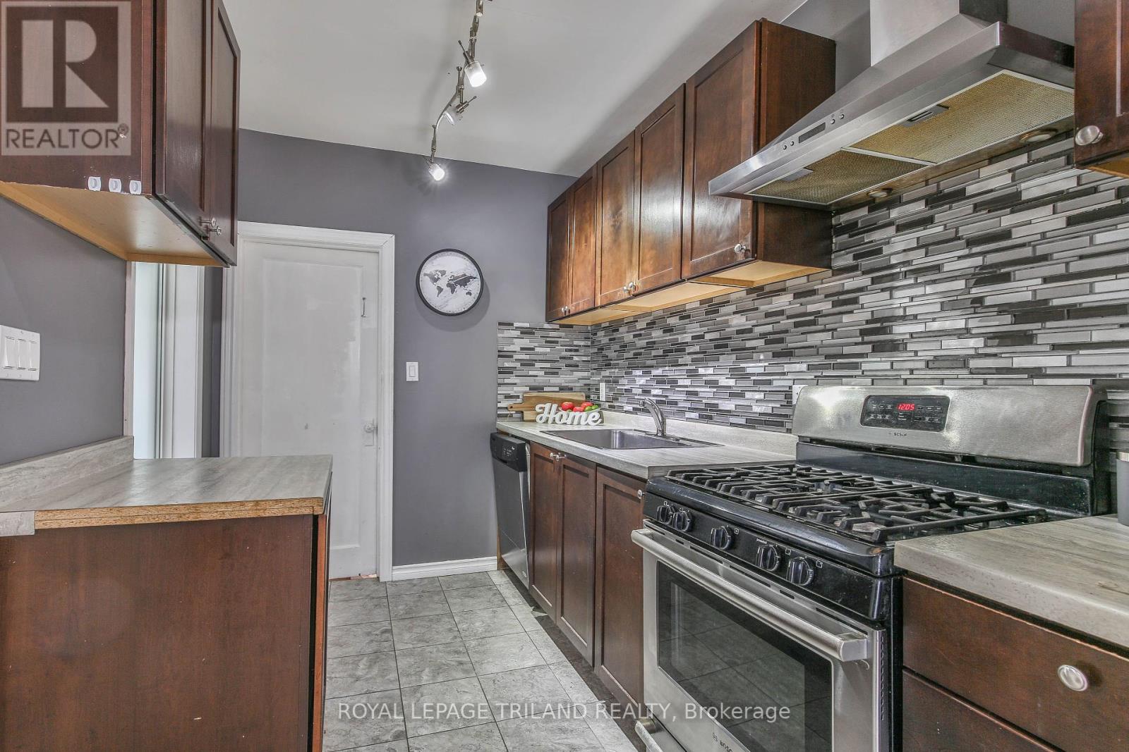 812 Adelaide Street N, London East, Ontario  N5Y 2L9 - Photo 12 - X12066523