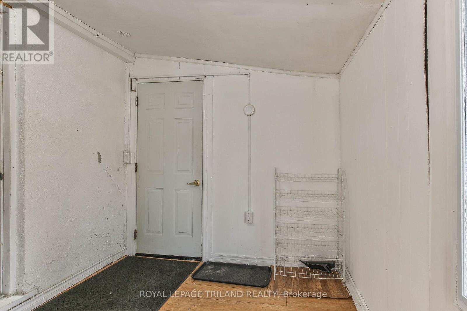 812 Adelaide Street N, London East, Ontario  N5Y 2L9 - Photo 26 - X12066523
