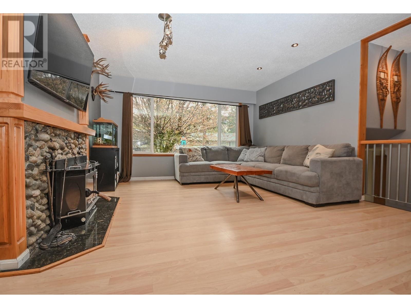 3661 Vincent Street, Port Coquitlam, British Columbia  V3B 3T8 - Photo 16 - R2988962