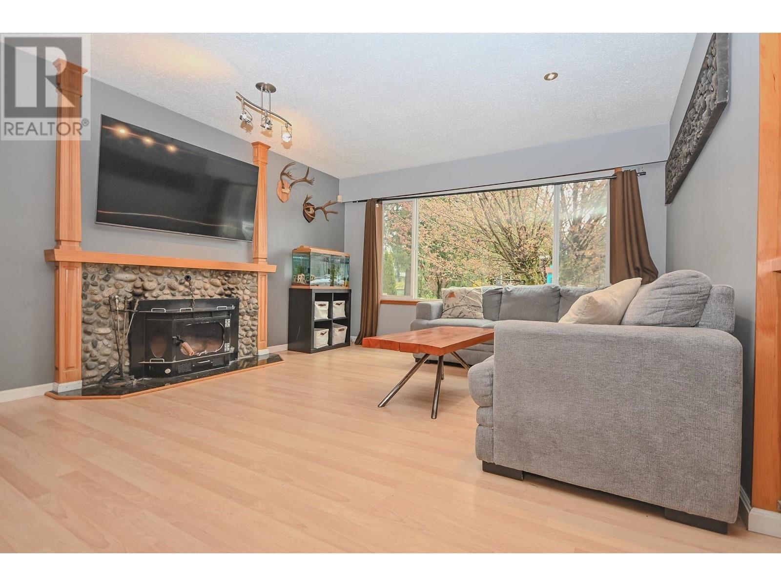 3661 Vincent Street, Port Coquitlam, British Columbia  V3B 3T8 - Photo 14 - R2988962