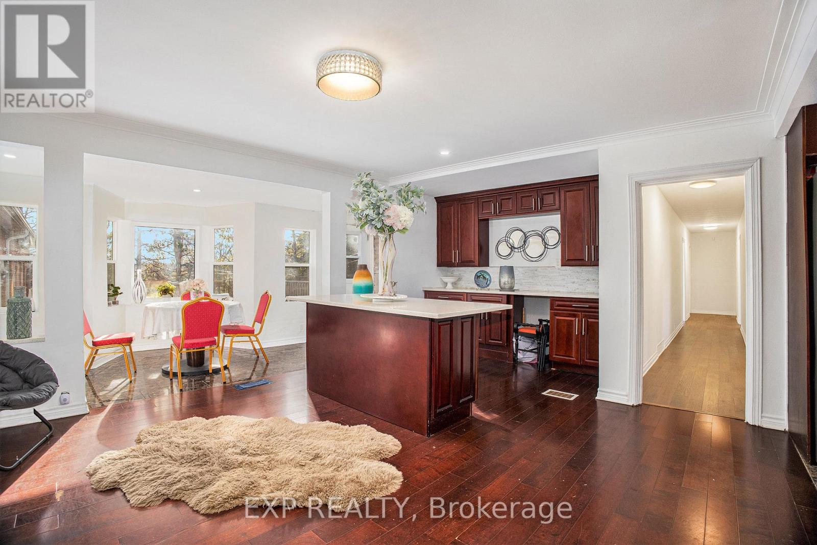 8411 Russell Road, Ottawa, Ontario  K4B 0J7 - Photo 10 - X12075637