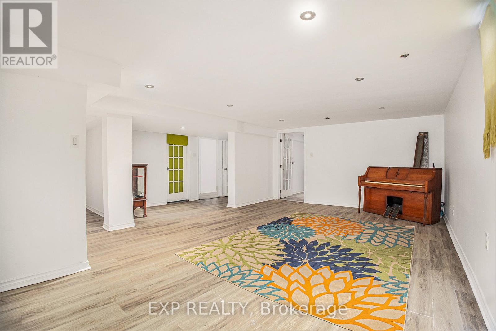 8411 Russell Road, Ottawa, Ontario  K4B 0J7 - Photo 23 - X12075637