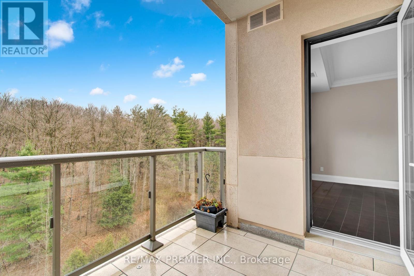 402 - 9909 Pine Valley Drive, Vaughan, Ontario  L4L 1A6 - Photo 24 - N12075475
