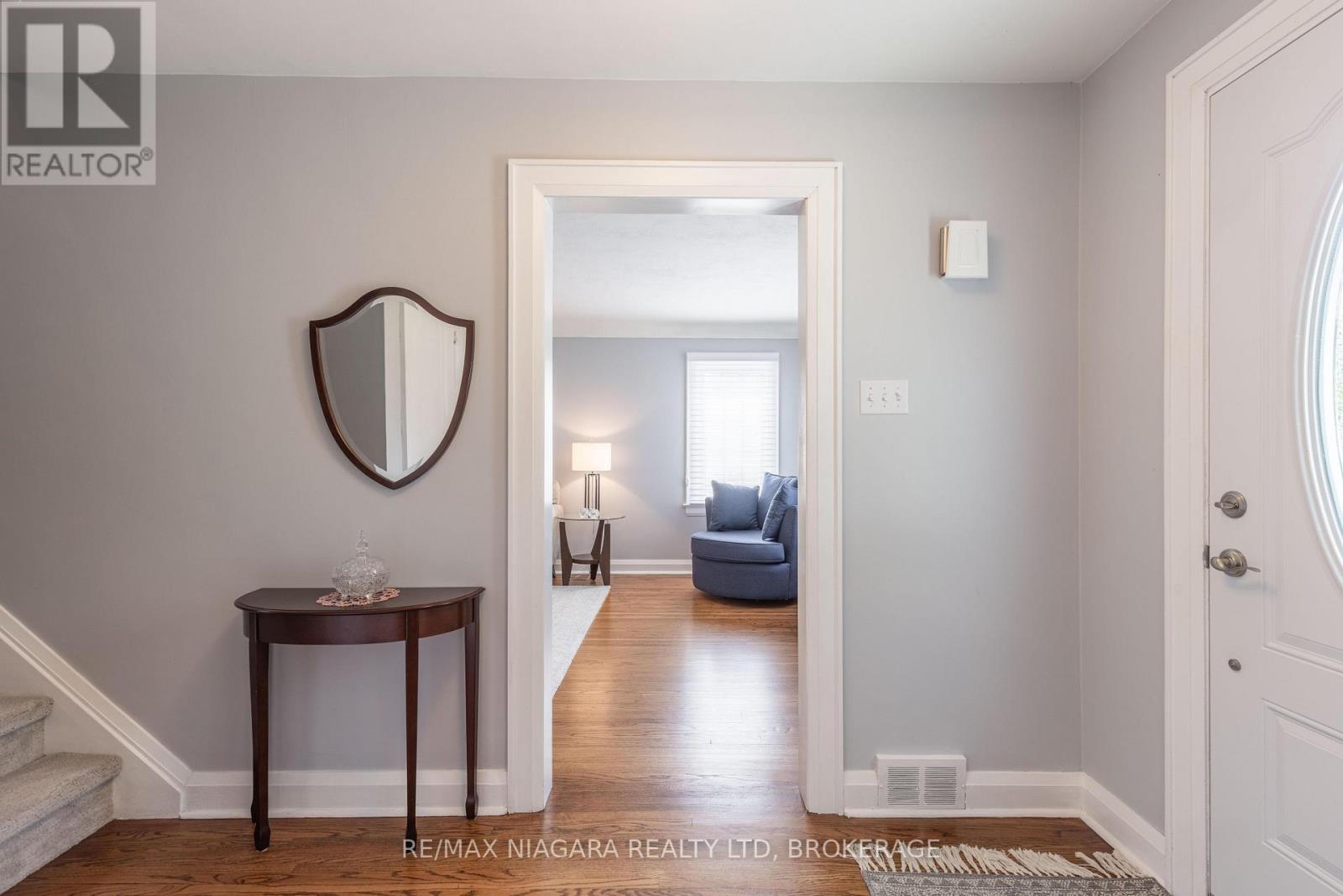 368 Linwell Road, St. Catharines, Ontario  L2M 2P2 - Photo 5 - X12075657