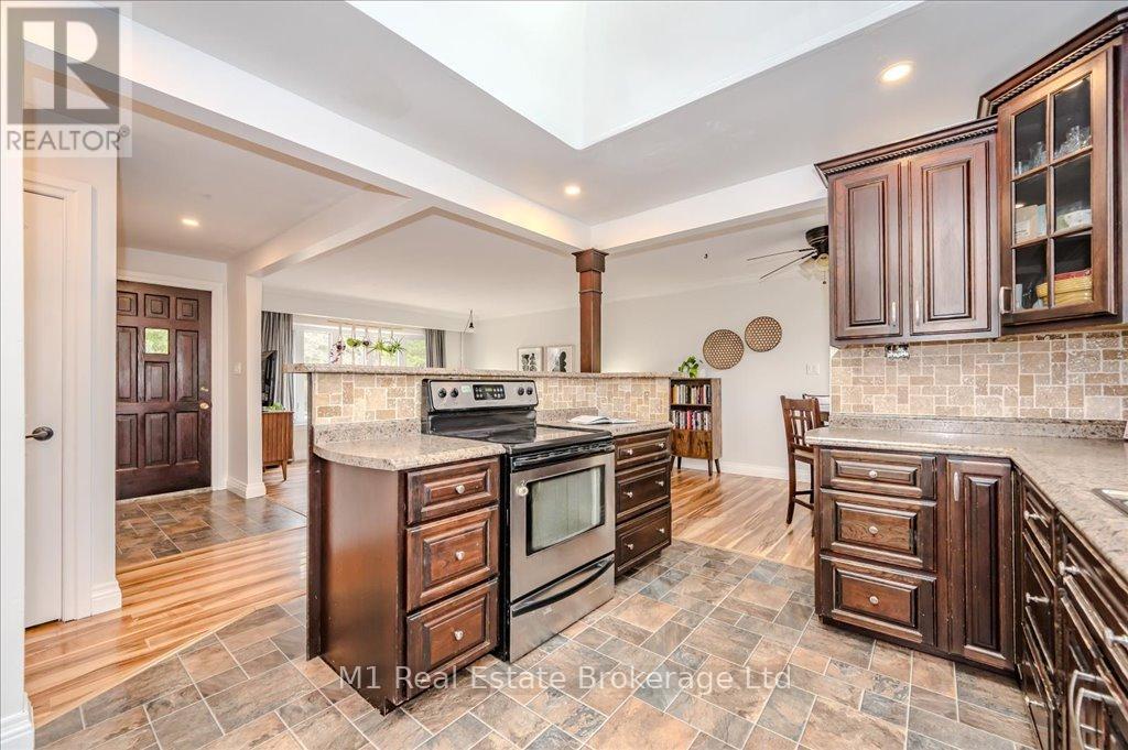 5767 Second Line E, Guelph/eramosa, Ontario  N0B 1B0 - Photo 13 - X12075633