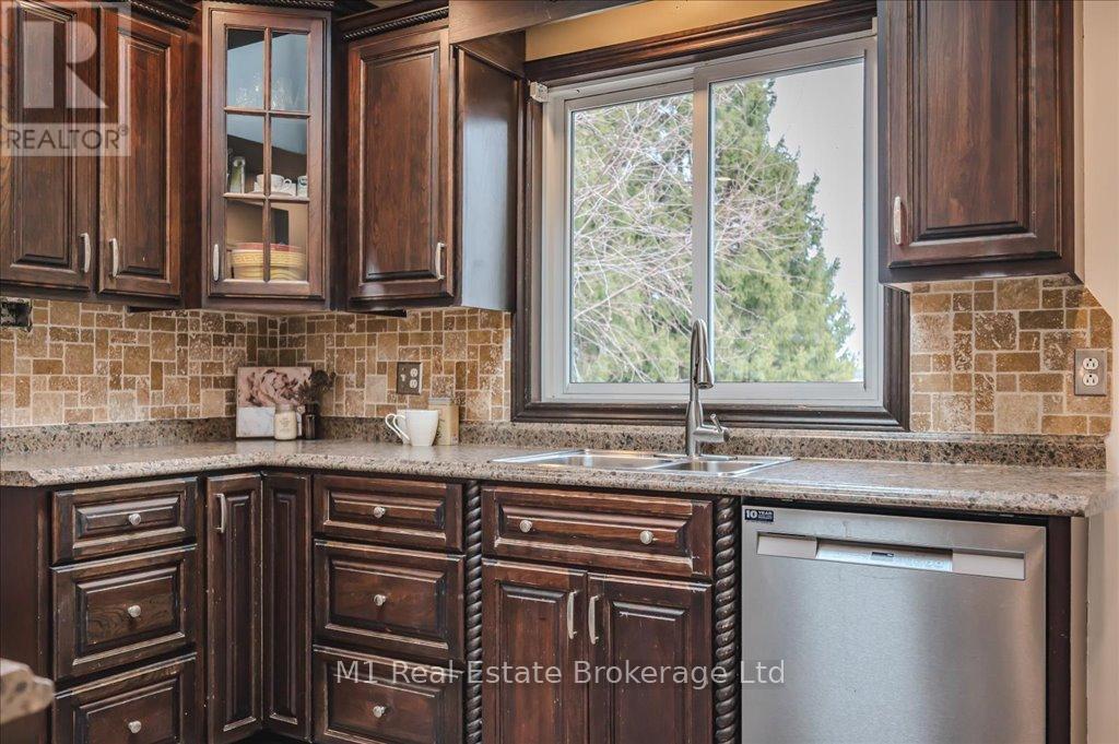 5767 Second Line E, Guelph/eramosa, Ontario  N0B 1B0 - Photo 15 - X12075633