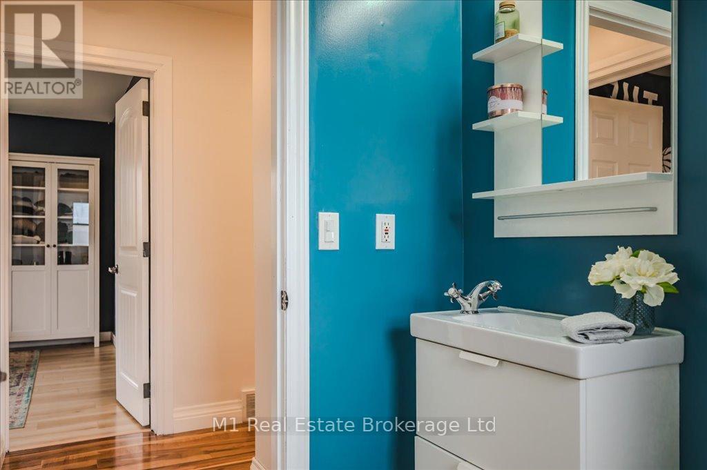 5767 Second Line E, Guelph/eramosa, Ontario  N0B 1B0 - Photo 29 - X12075633