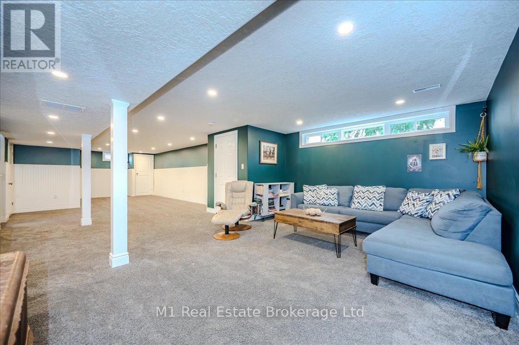 5767 Second Line E, Guelph/eramosa, Ontario  N0B 1B0 - Photo 33 - X12075633