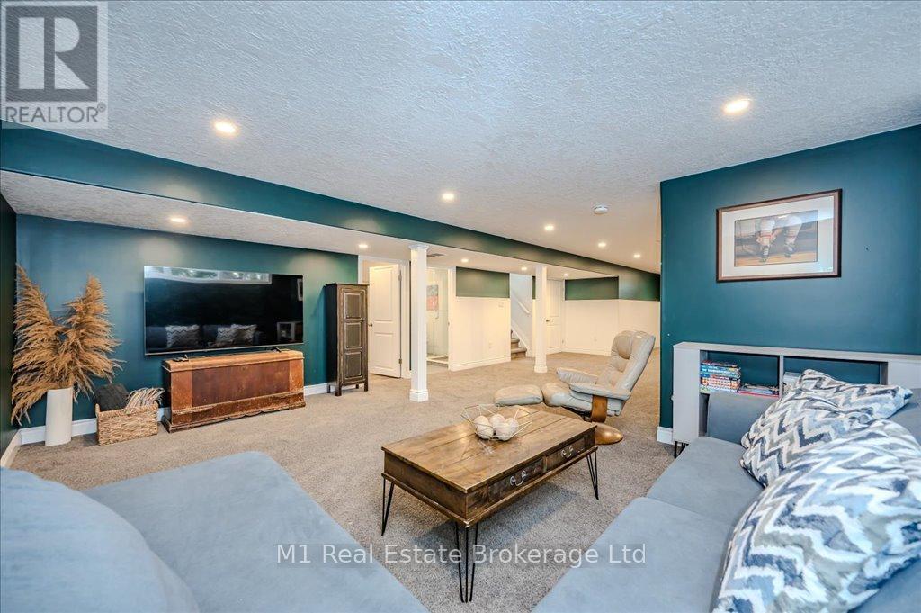 5767 Second Line E, Guelph/eramosa, Ontario  N0B 1B0 - Photo 34 - X12075633