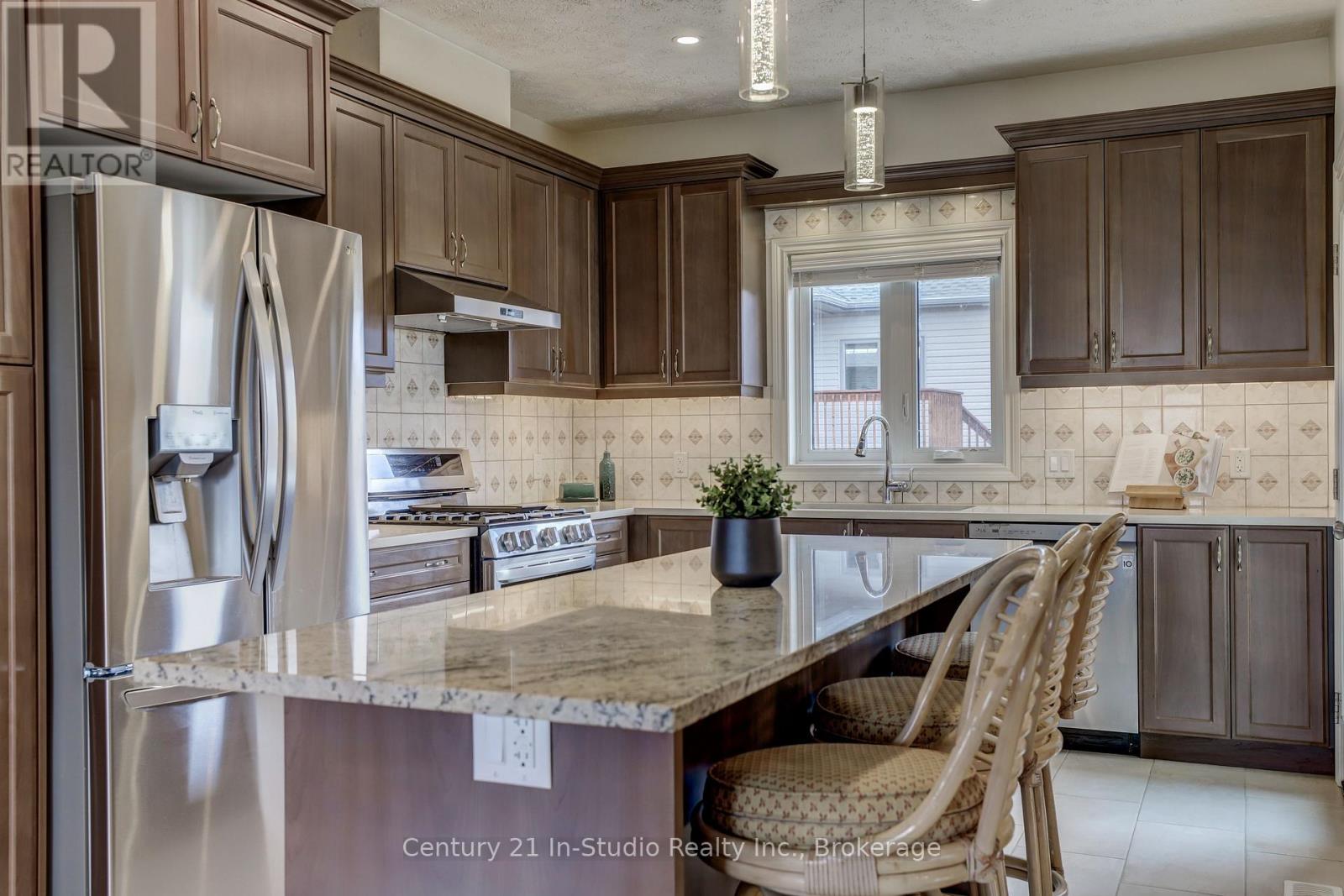 439 Ridge Street, Saugeen Shores, Ontario  N0H 2C1 - Photo 14 - X12075667