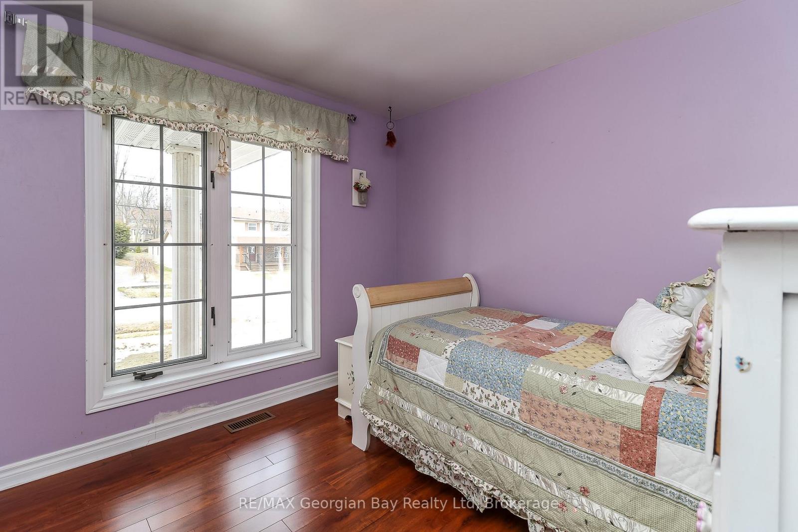 117 Bay Street, Tay, Ontario  L0K 2A0 - Photo 24 - S12075225