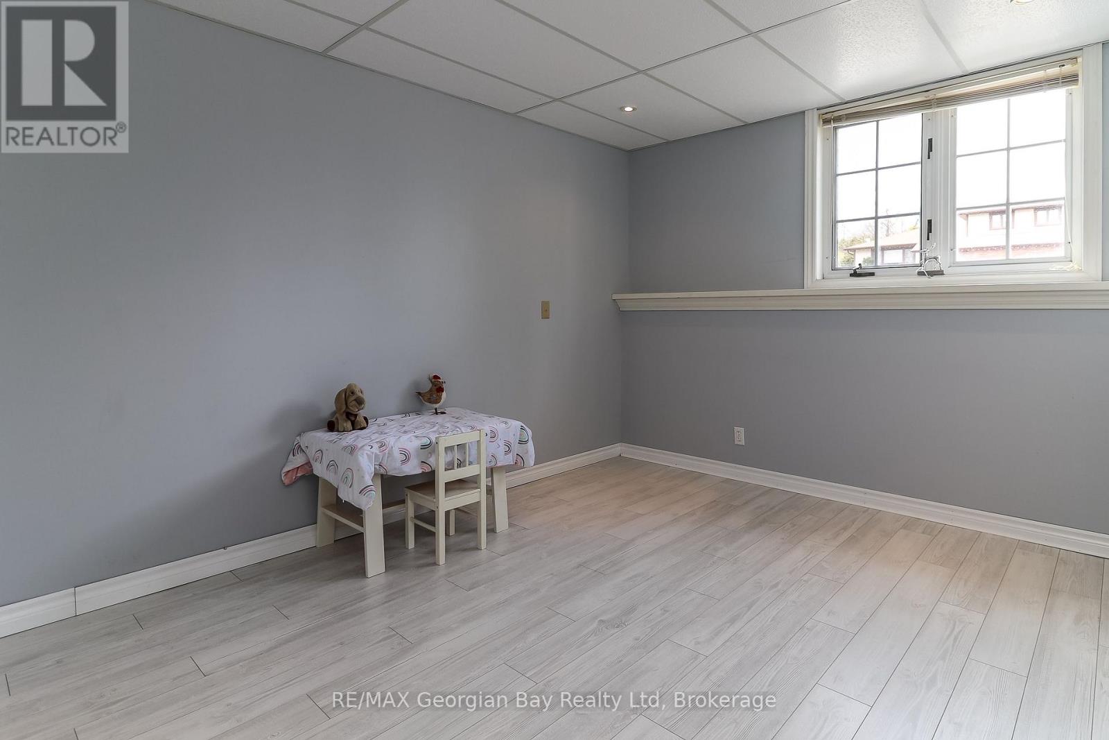 117 Bay Street, Tay, Ontario  L0K 2A0 - Photo 30 - S12075225