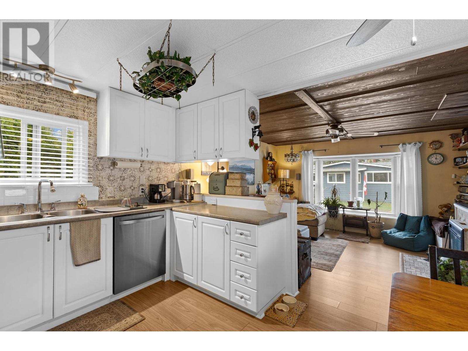 Property at 1929 97 Highway S Unit# 60 image 1