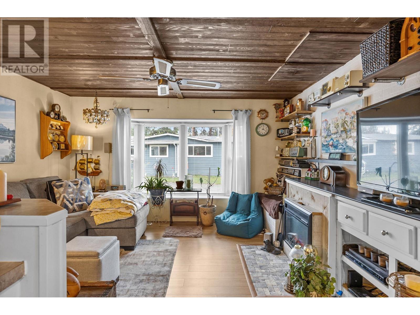 Property at 1929 97 Highway S Unit# 60 image 5