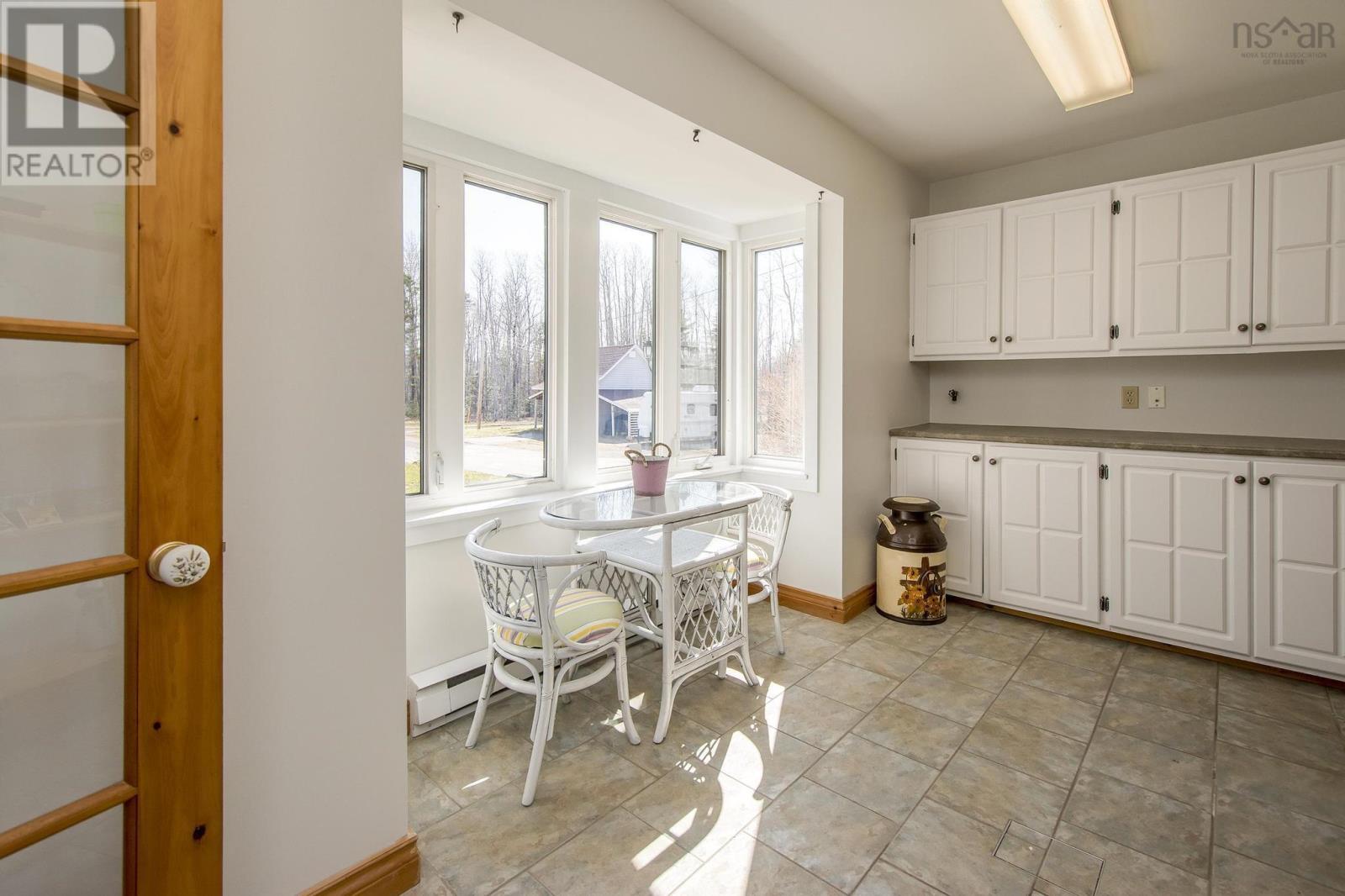 Property at 33 Hall Road S image 5