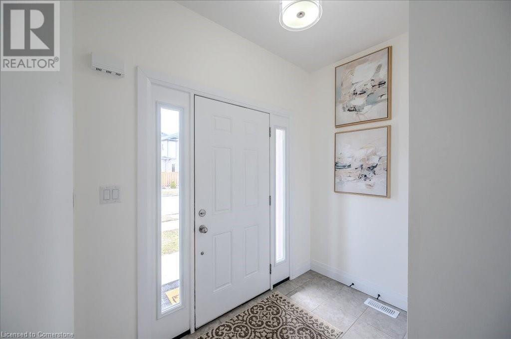 Property at 504 NETHERWOOD Crescent image 3