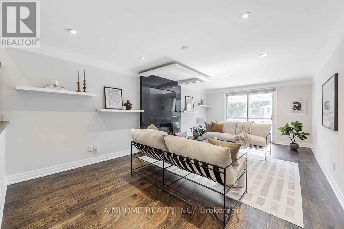 51 Royal Orchard Boulevard, Markham, Ontario  L3T 3C7 - Photo 14 - N12075679