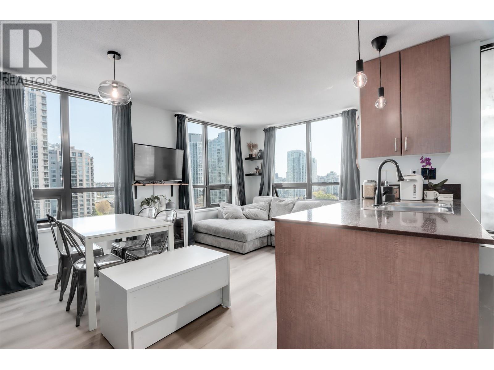 1104 909 Mainland Street, Vancouver, British Columbia  V6B 1S3 - Photo 2 - R2988874