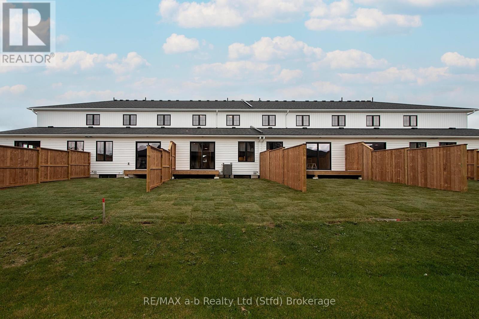 16 Linda Drive, Huron East, Ontario  N0K 1W0 - Photo 30 - X11880246