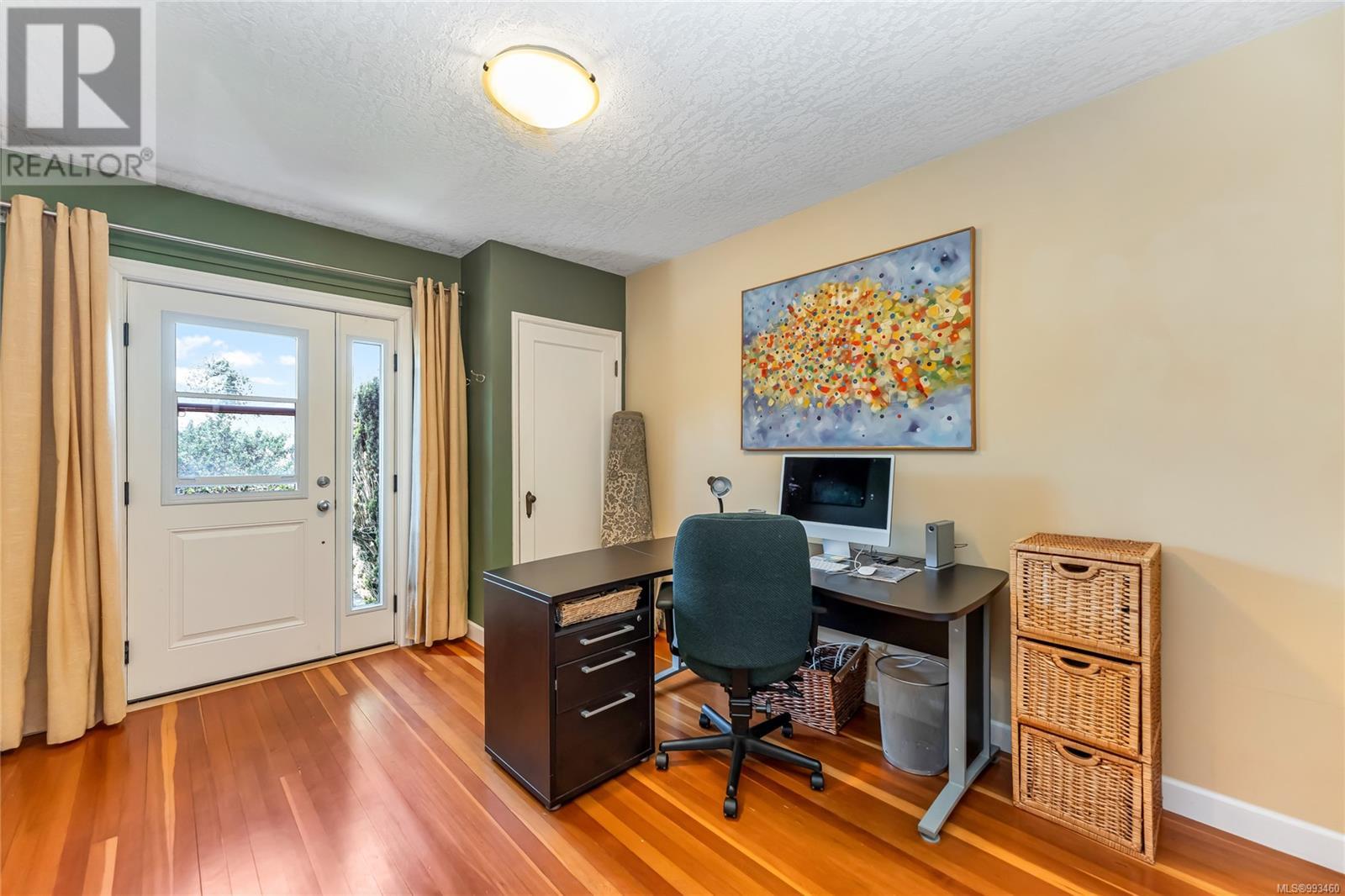 1456 Thurlow Rd, Victoria real estate listing 993460 for sale