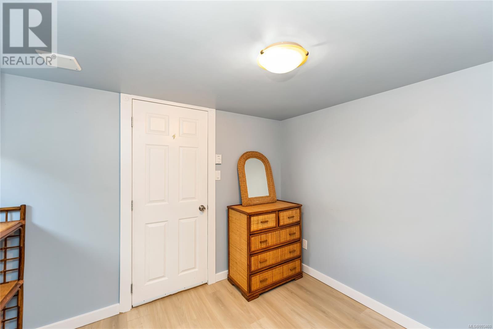 1456 Thurlow Rd, Victoria real estate listing 993460 for sale
