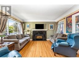 1456 Thurlow Rd, Victoria property photo listing 993460 for sale
