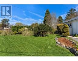 1456 Thurlow Rd, Victoria property photo listing 993460 for sale