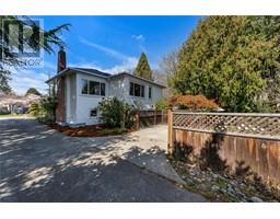 1456 Thurlow Rd, Victoria property photo listing 993460 for sale