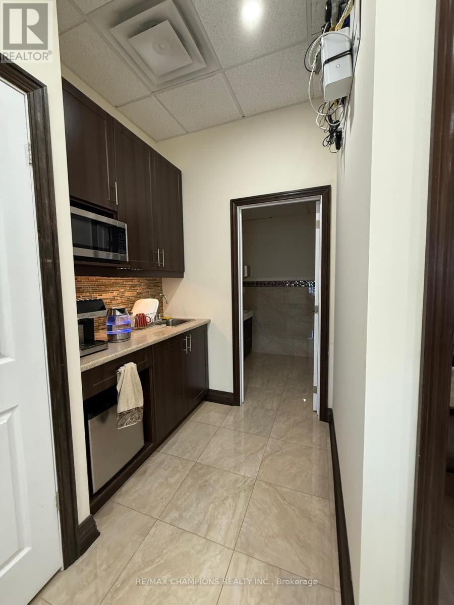 206 - 808 Britannia Road W, Mississauga, Ontario  L5V 0A7 - Photo 16 - W12075649