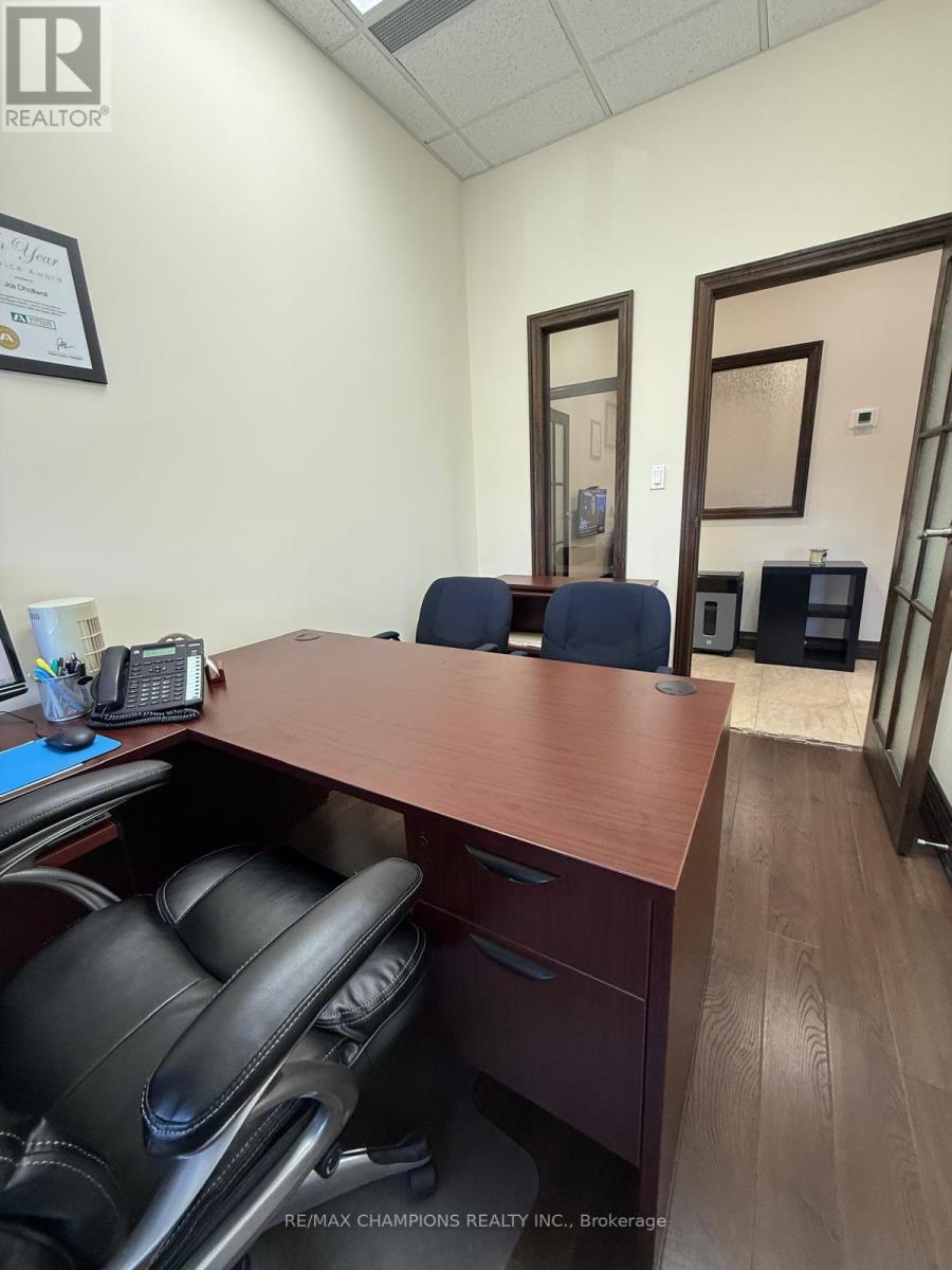 206 - 808 Britannia Road W, Mississauga, Ontario  L5V 0A7 - Photo 8 - W12075649