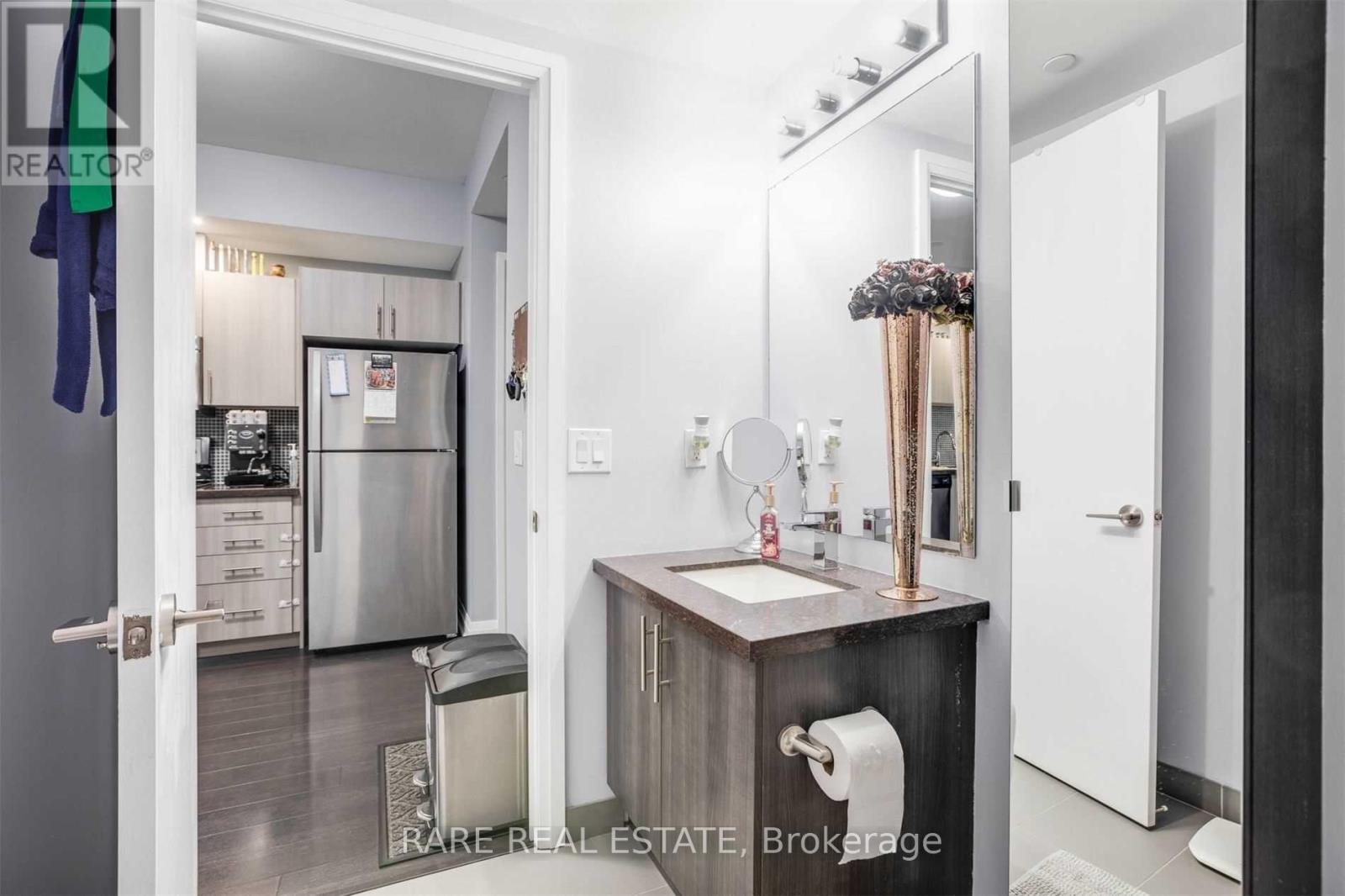 611 - 16 Mcadam Avenue, Toronto, Ontario  M6A 1S5 - Photo 7 - W12075682