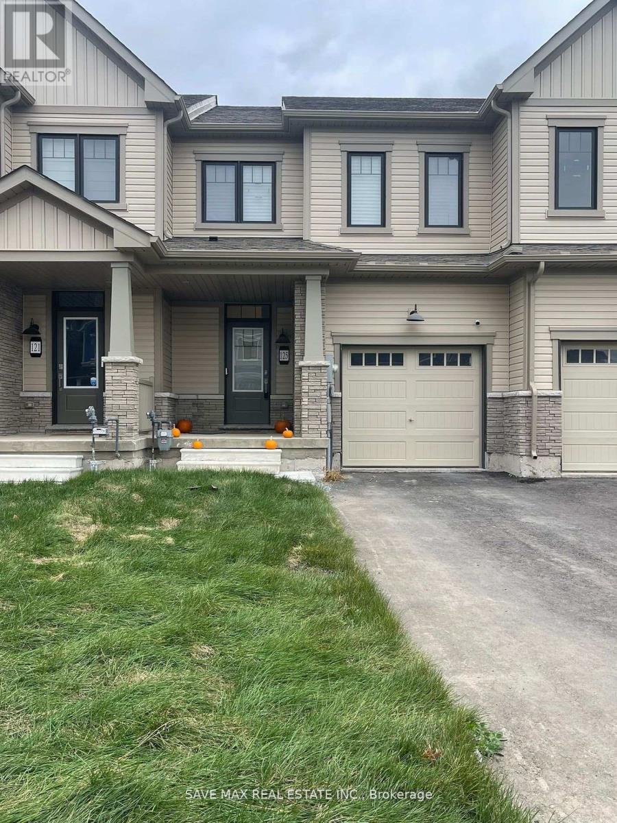 Property at 125 KEELSON STREET E image 1
