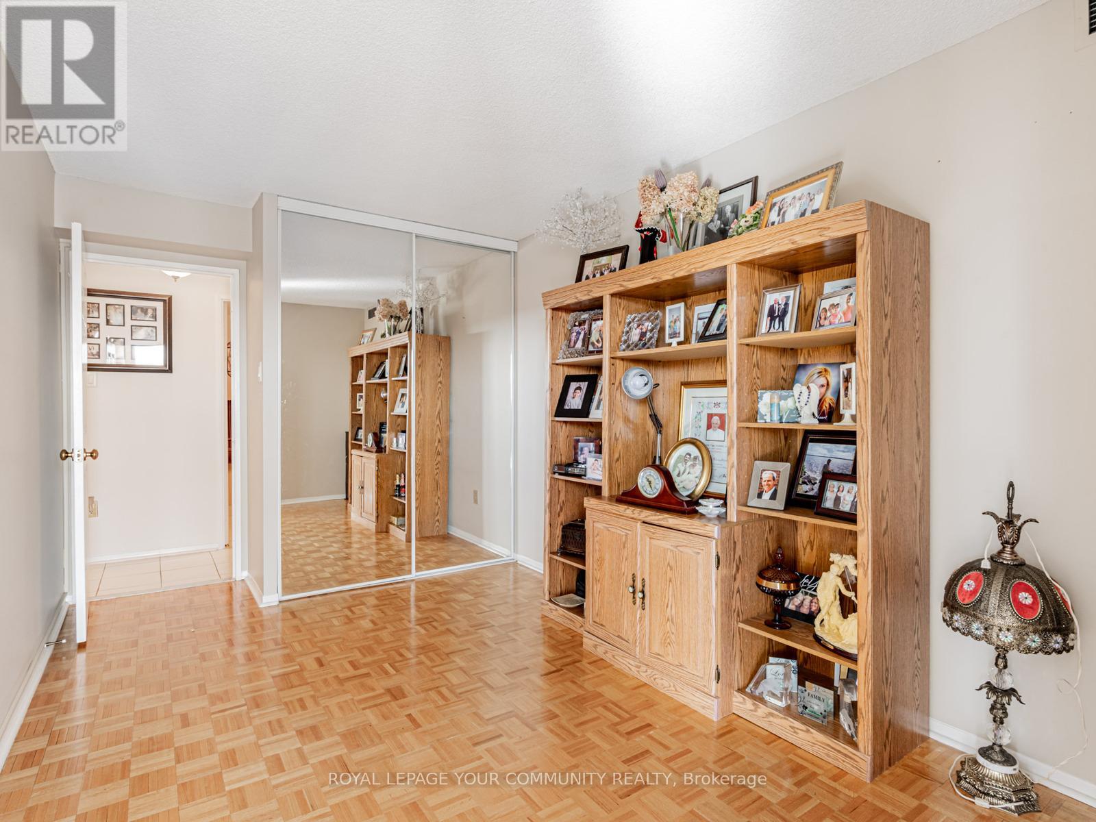916 - 20 Harding Boulevard W, Richmond Hill, Ontario  L4C 9M3 - Photo 17 - N12075404