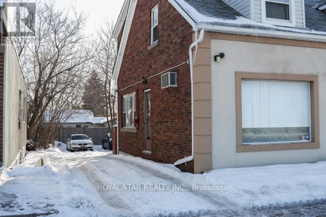 Property at 2139 KINGSWAY DRIVE image 2