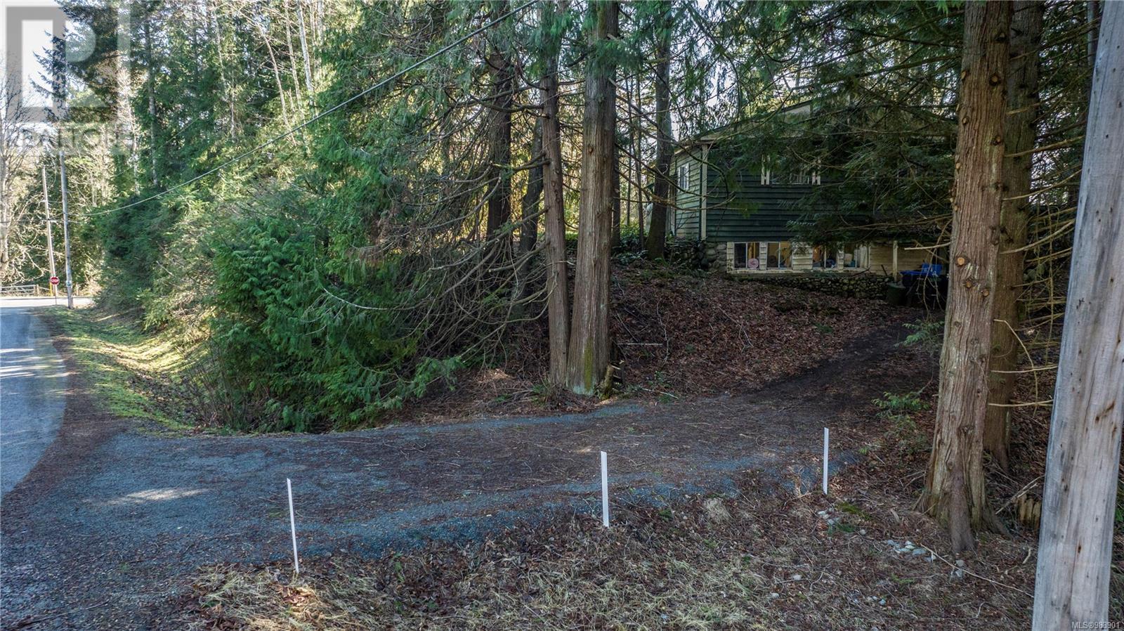 Property at 6756 Doumont Rd image 4
