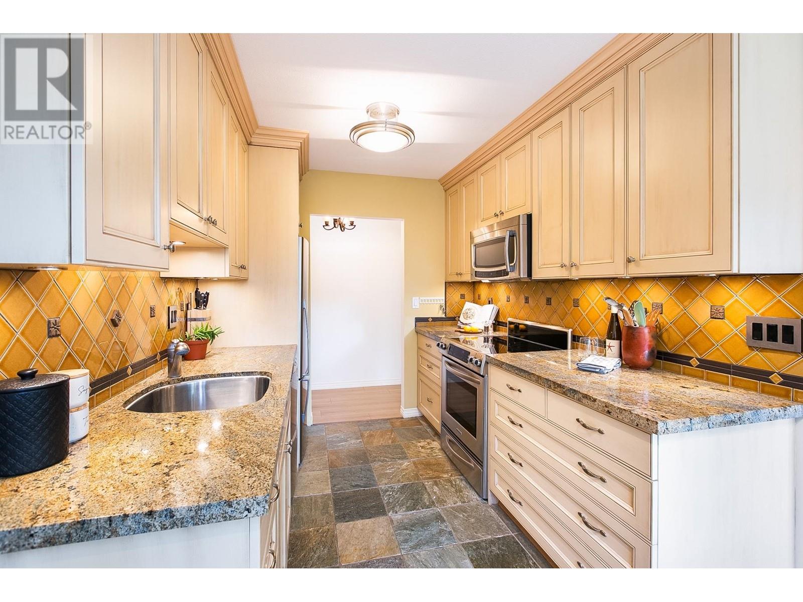 113 5683 Hampton Place, Vancouver, British Columbia  V6T 2H3 - Photo 9 - R2989094