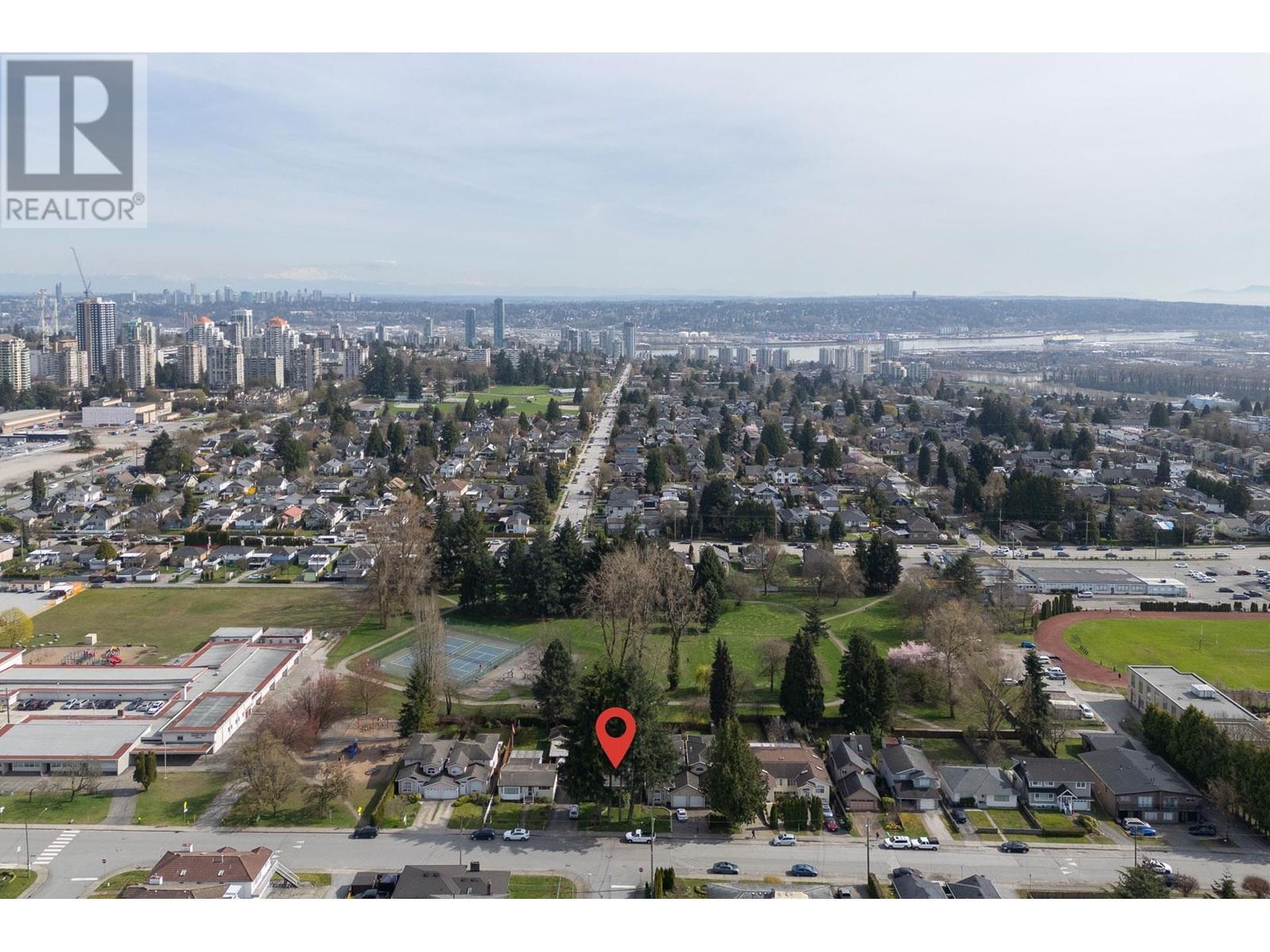 7564 12th Avenue, Burnaby, British Columbia  V3N 2K1 - Photo 11 - R2989099
