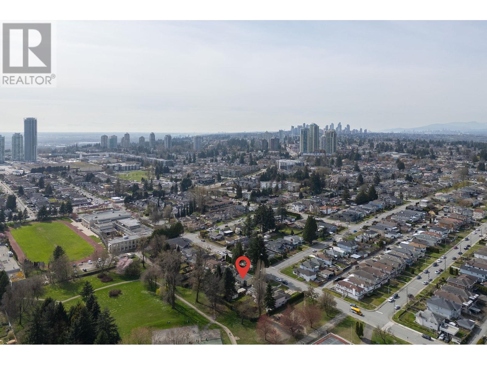 7564 12th Avenue, Burnaby, British Columbia  V3N 2K1 - Photo 12 - R2989099