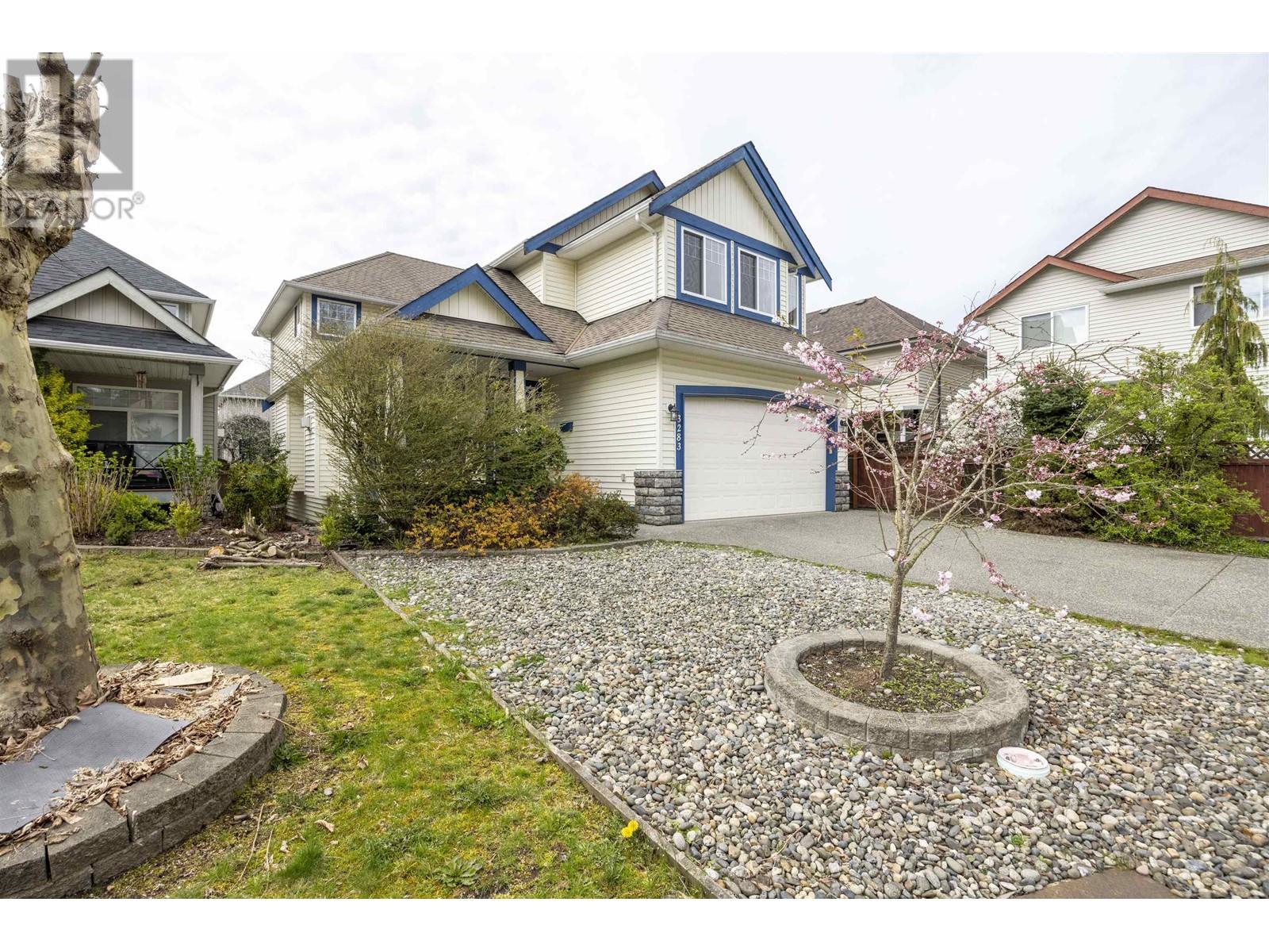 3283 Osborne Street, Port Coquitlam, British Columbia  V3B 8C4 - Photo 3 - R2988066
