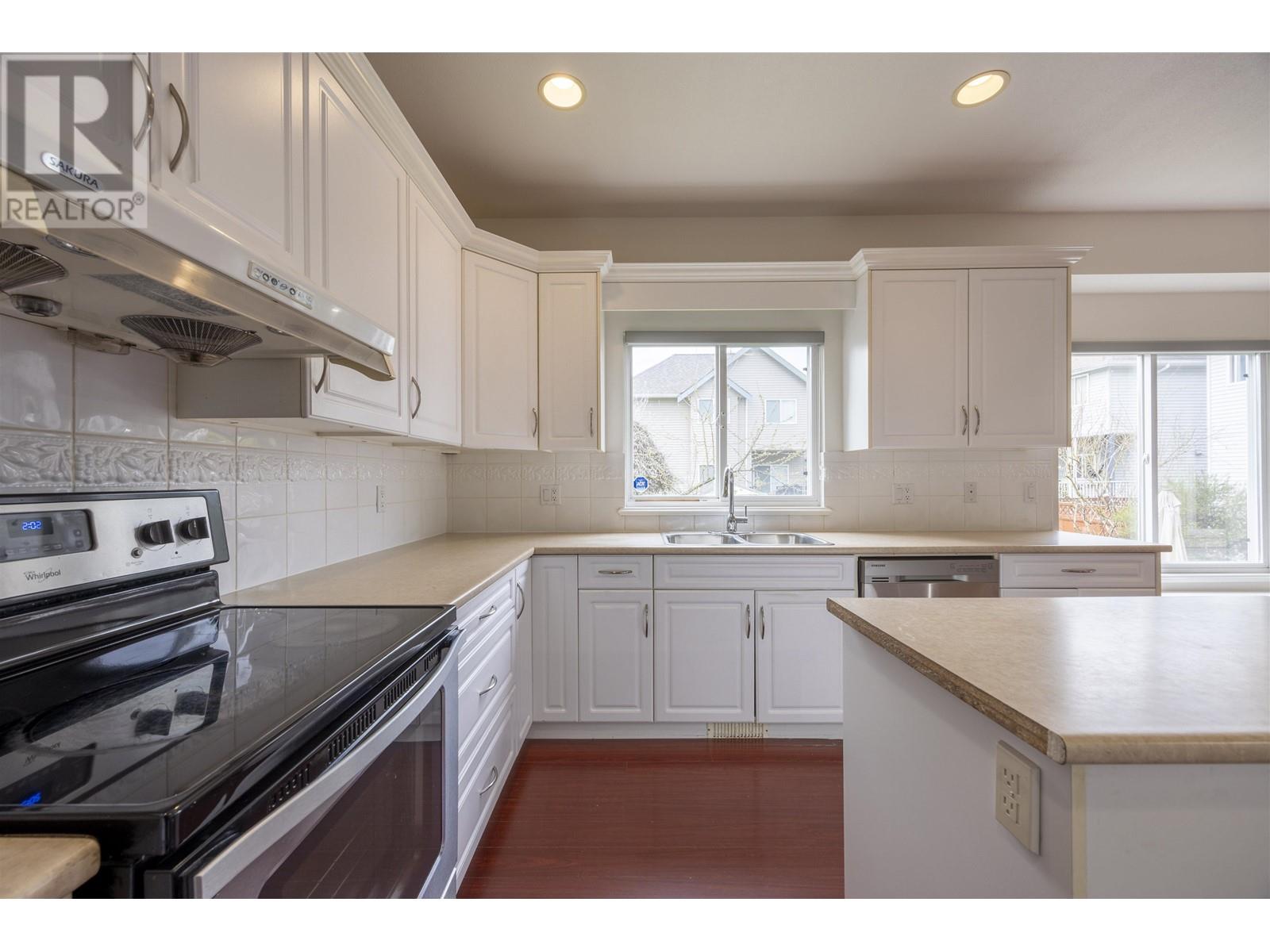 3283 Osborne Street, Port Coquitlam, British Columbia  V3B 8C4 - Photo 18 - R2988066