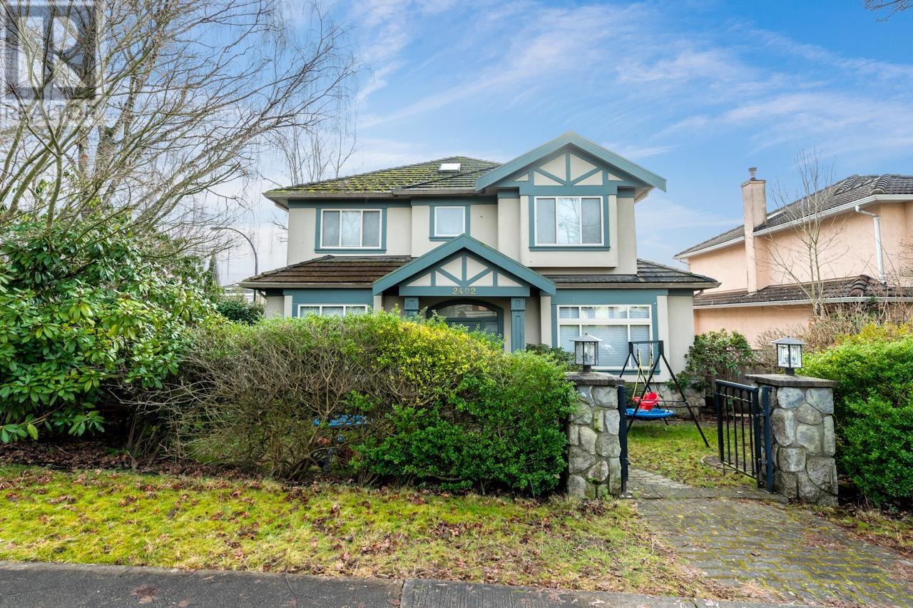 2402 W 19TH AVENUE, vancouver, British Columbia