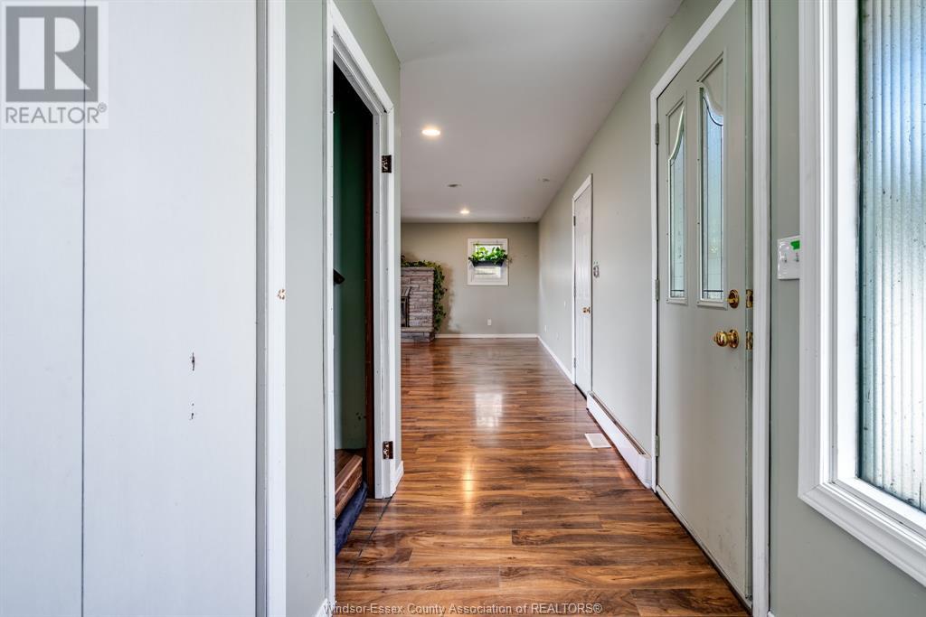 Property at 864 POINT PELEE DRIVE image 3