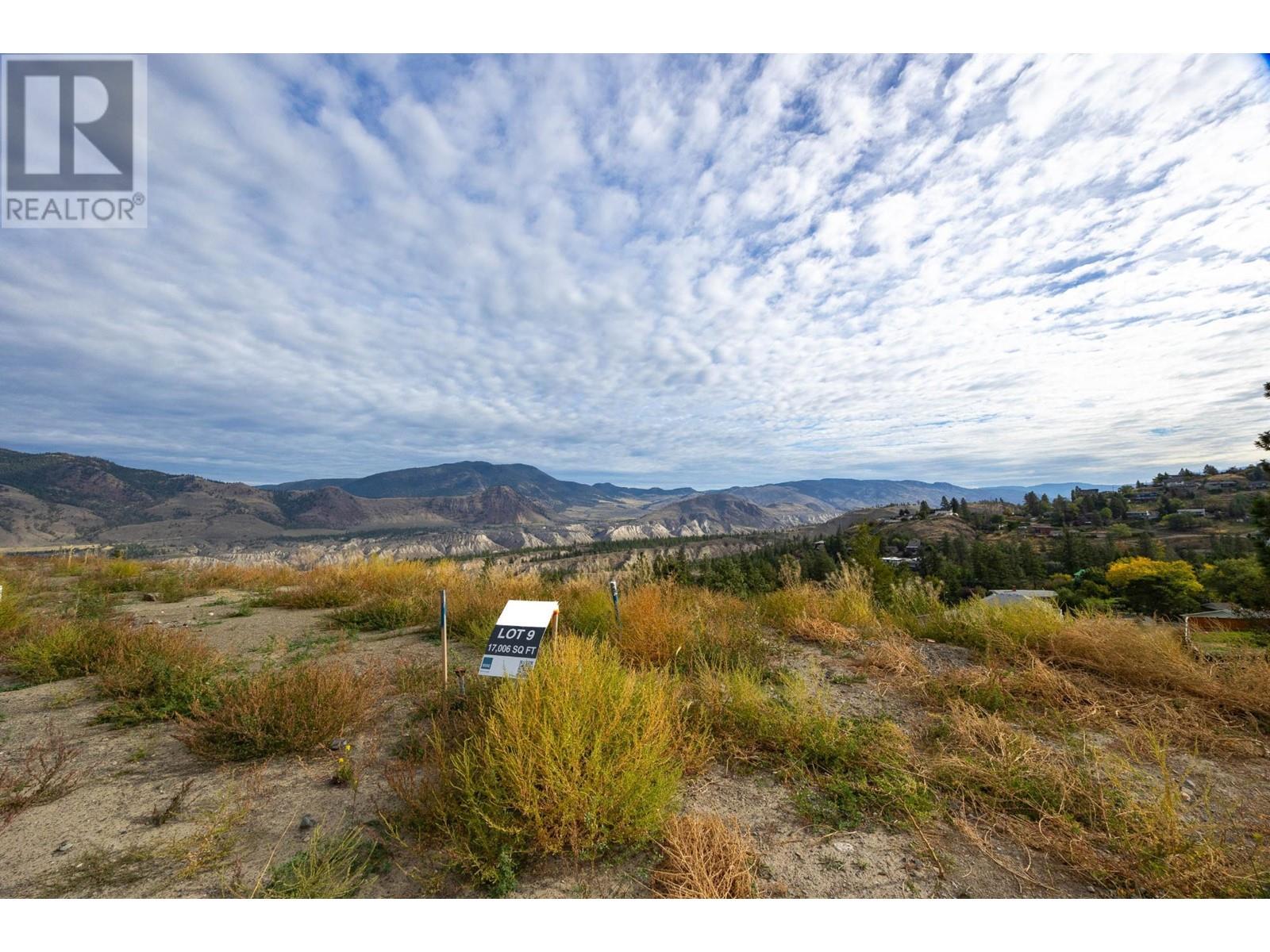 Property at 1186 CRESTWOOD Drive image 3