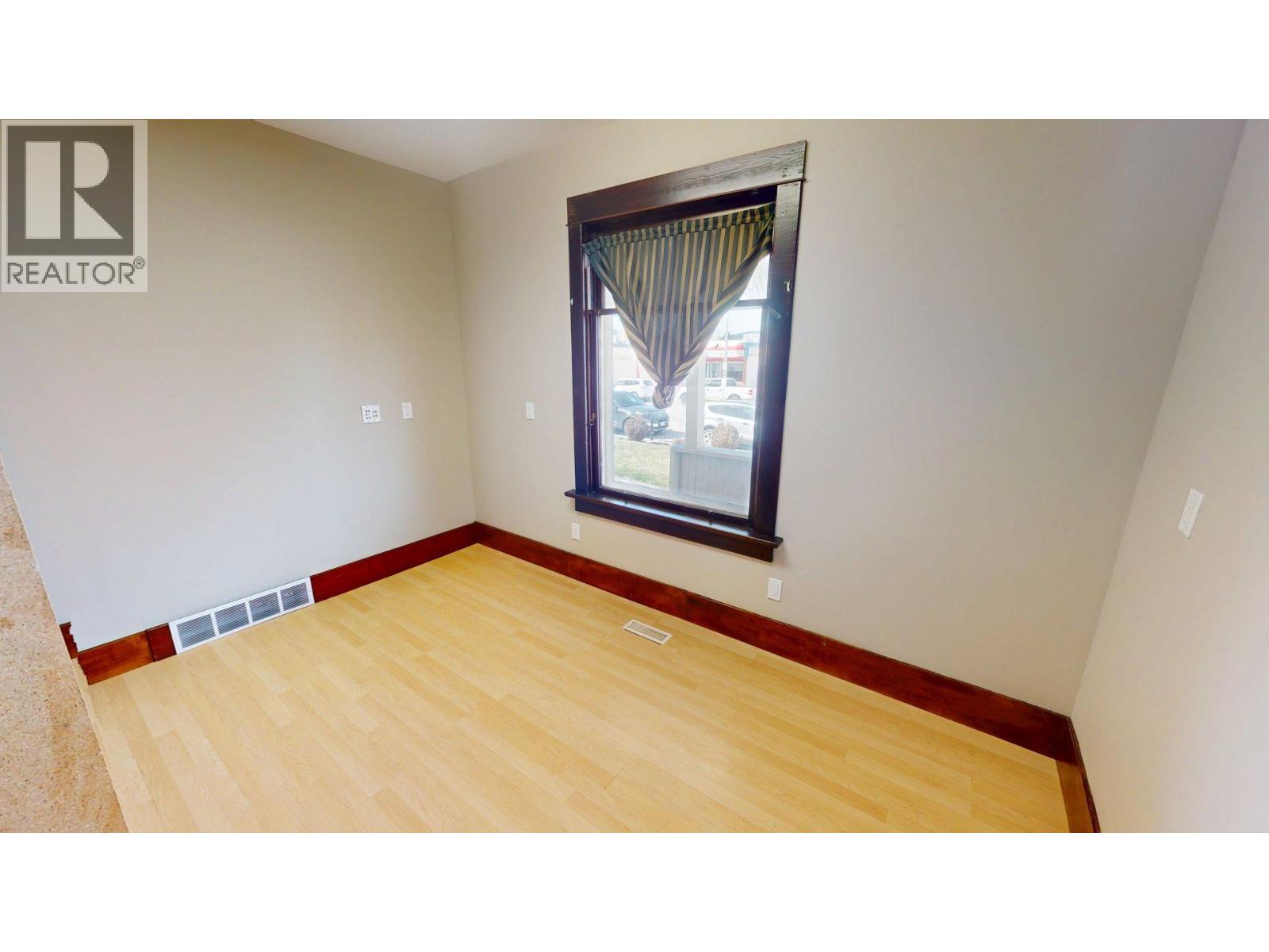 14 12th Avenue S, Cranbrook, British Columbia V1C 2R7 - Photo 15 - 10342759