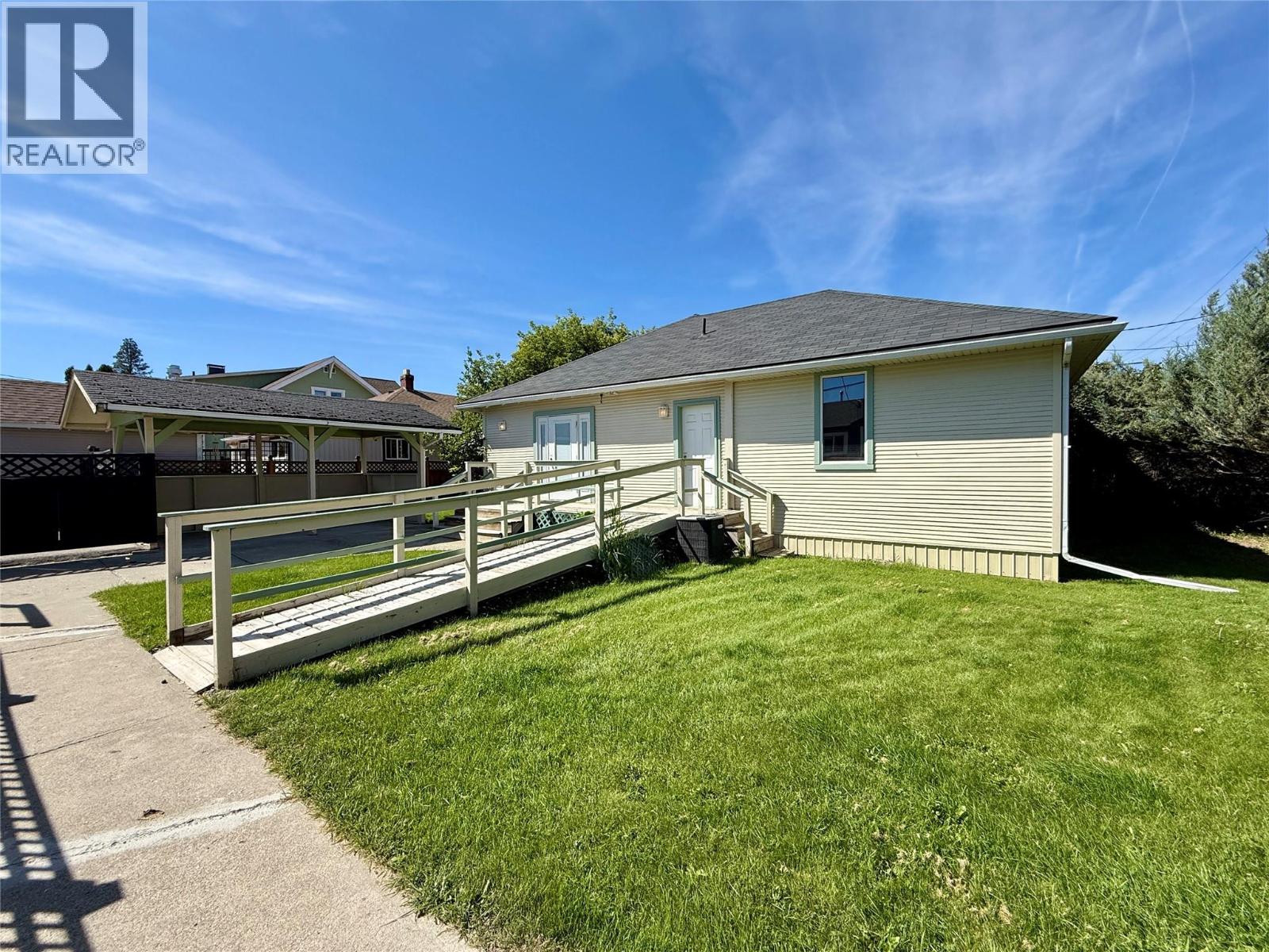 14 12th Avenue S, Cranbrook, British Columbia V1C 2R7 - Photo 32 - 10342759