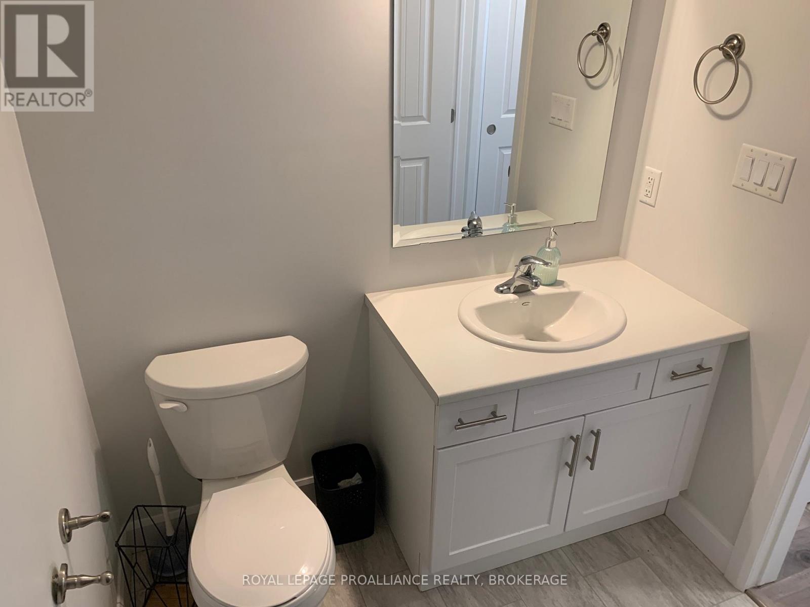 115 Superior Drive, Loyalist, Ontario  K0H 1G0 - Photo 13 - X12072607
