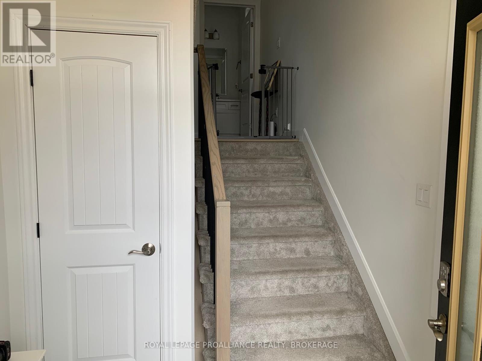 115 Superior Drive, Loyalist, Ontario  K0H 1G0 - Photo 2 - X12072607