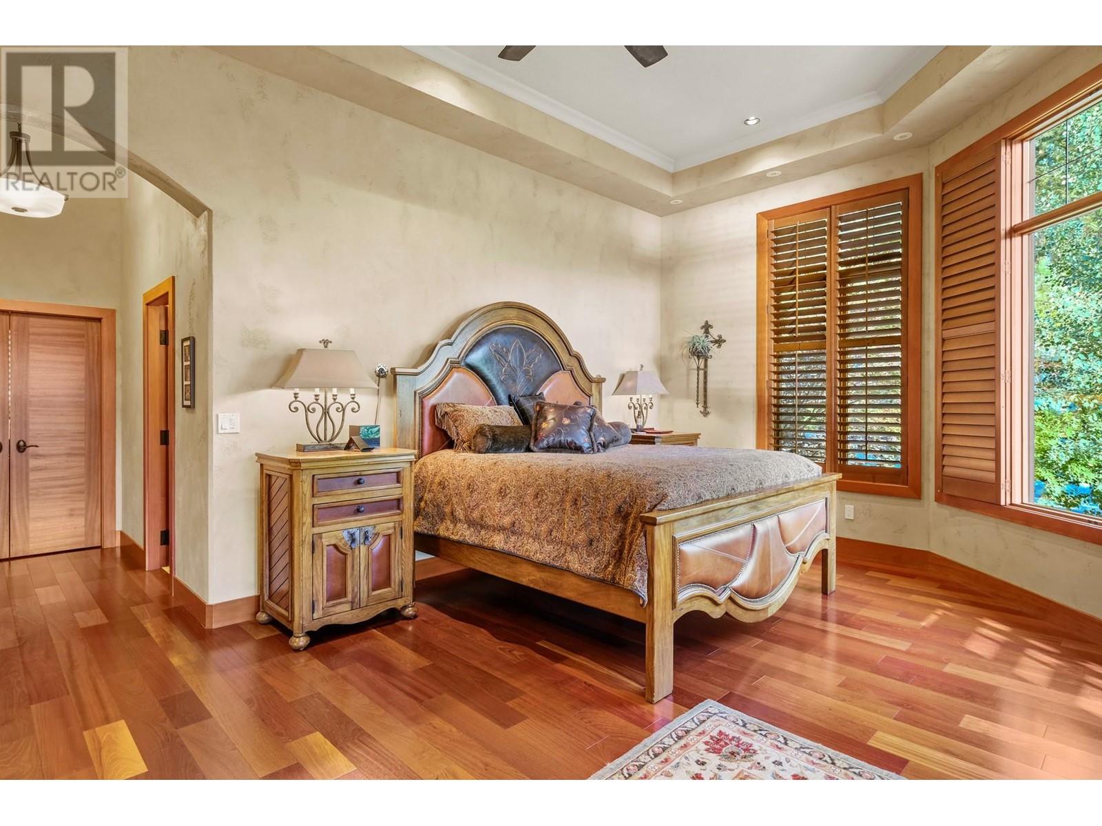 Property at 15966 Commonage Road image 1