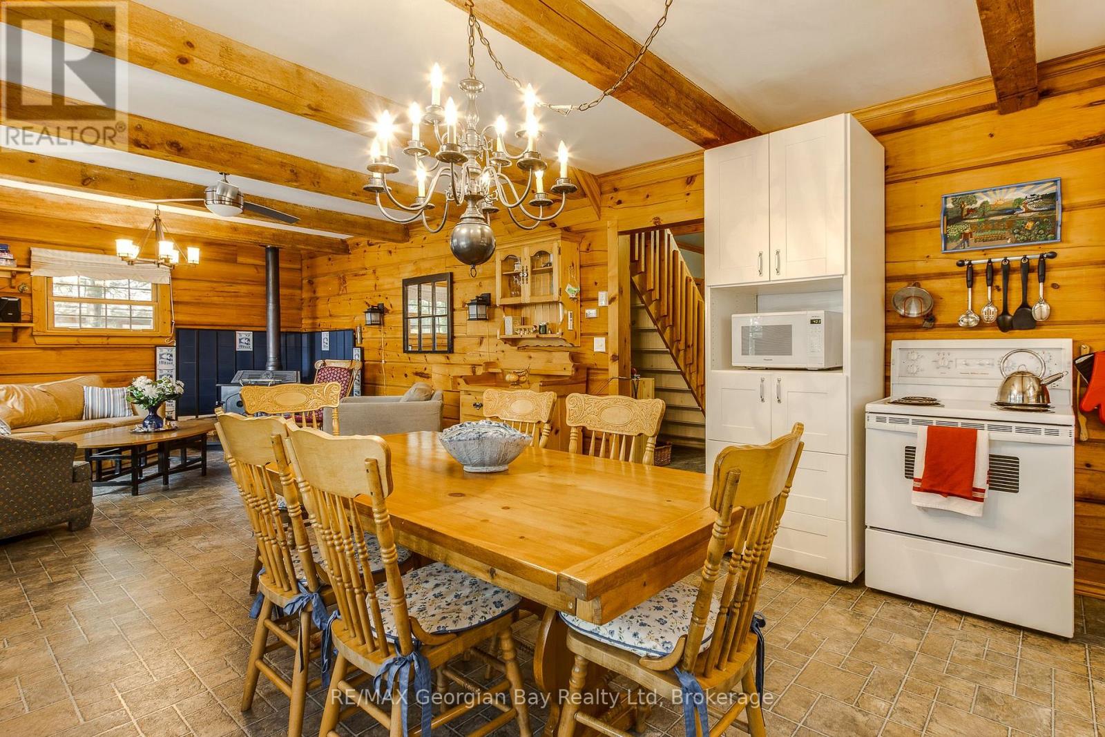 698 Tiny Beaches Road S, Tiny, Ontario  L0L 2T0 - Photo 12 - S12075948